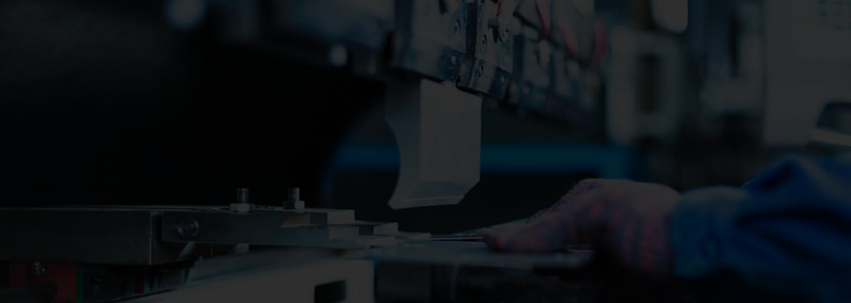 Cung cấp giải pháp chuyển đổi chất ô nhiễm cho hệ thống động cơ của phương tiện thương mại và thiết bị di chuyển không phải đường bộ